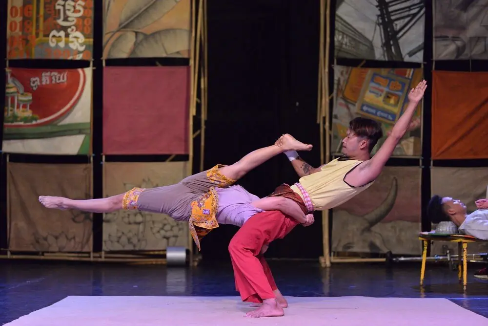 phare-battambang-circus.jpg31